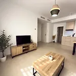 Luxury With Roof Terrace Apartment *