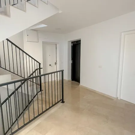 Elegante De 1 En Apartment *